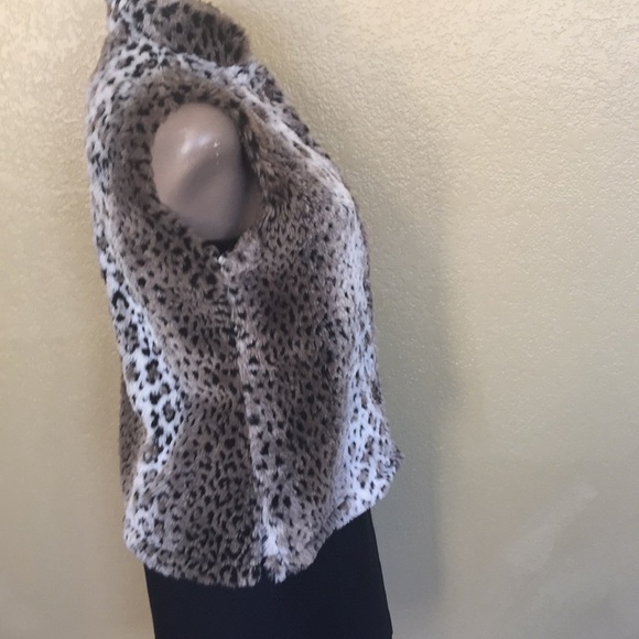 Coldwater Creek Leopard Vest - Faux - S ⭐️ NWT - Picture 4 of 7